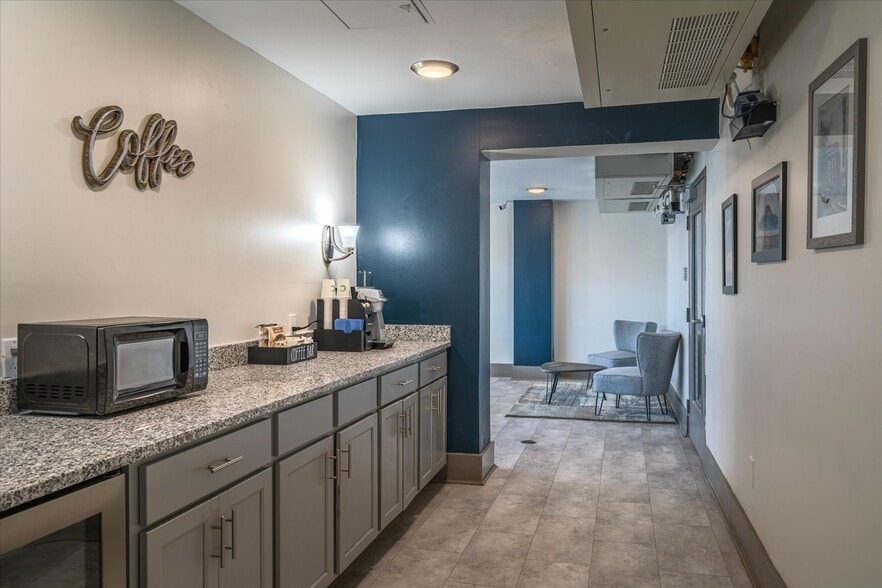 More Photos Of 45 S Idlewild, Memphis Apartments For Sale