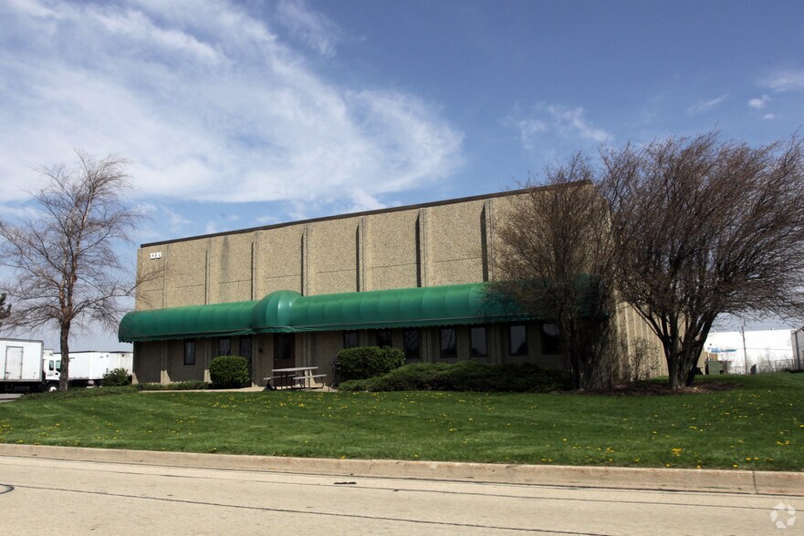 More Photos Of 1318 Marquette Dr, Romeoville Warehouse For Lease