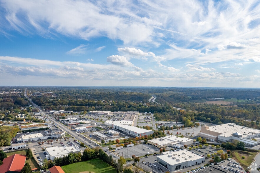 More Photos Of 9800 Reisterstown Rd, Owings Mills Light Distribution For Lease