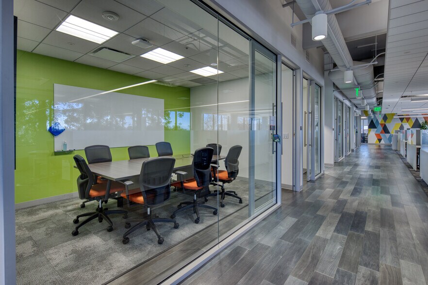 More Photos Of 6000 Stoneridge Mall Rd, Pleasanton Office For Lease
