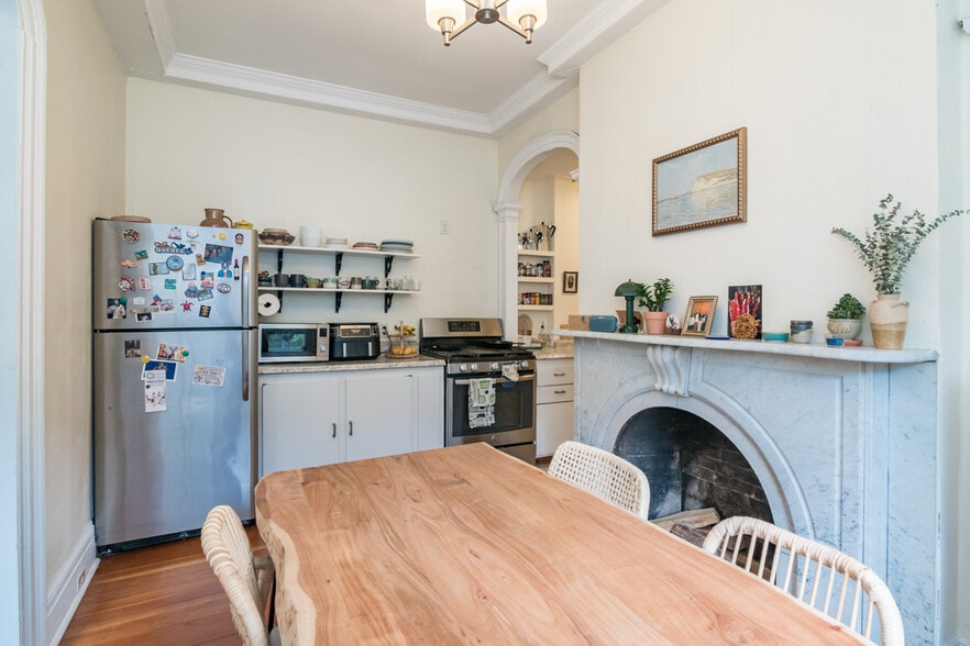 More Photos Of 81 Bridge St, Northampton Multifamily For Sale