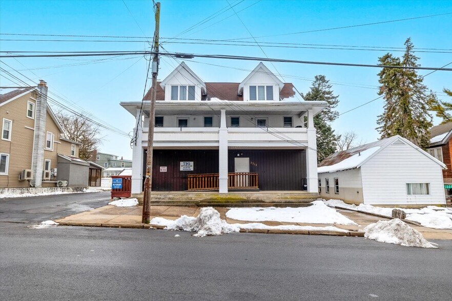 More Photos Of 2312 S 5th St, Allentown Self Storage For Sale