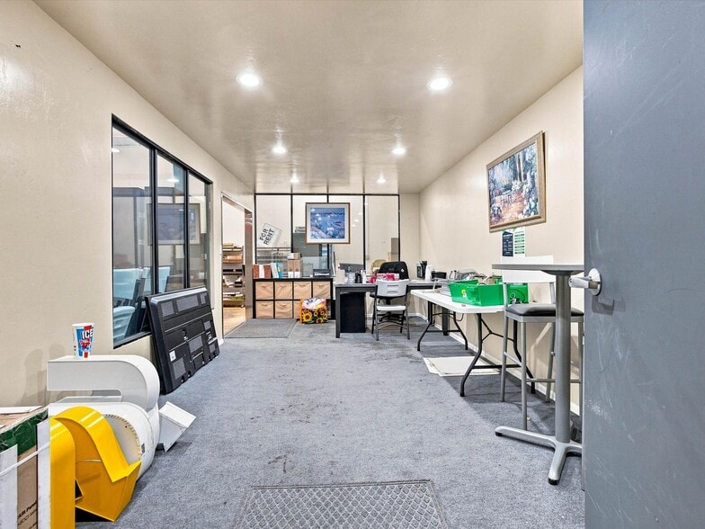 More Photos Of 810 North Ave, Grand Junction Freestanding For Sale