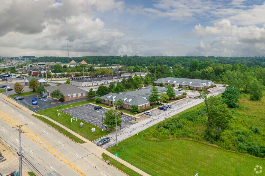 More Photos Of 4645 Richmond Rd, Warrensville Heights Office For Sale