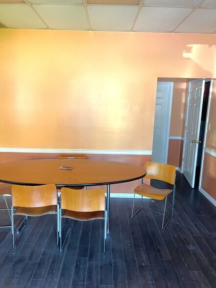 More Photos Of 1209 24th Ave, Bessemer Service For Sale