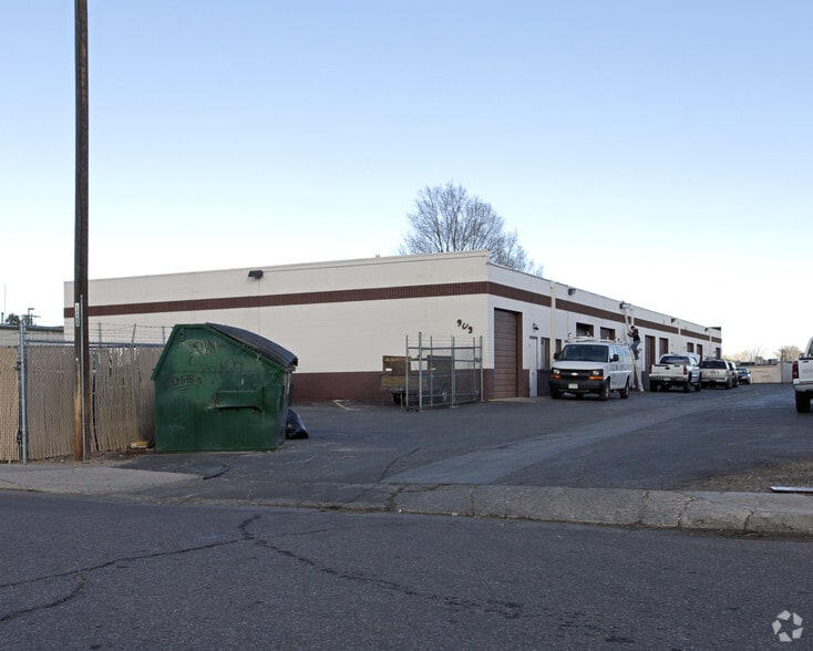 More Photos Of 903 Yuma St, Colorado Springs Warehouse For Lease