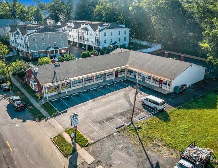 More Photos Of 908-914 South Ave, Plainfield General Retail For Sale