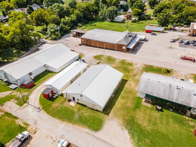 More Photos Of 124 Chestnut St, Pulaski General Retail For Sale