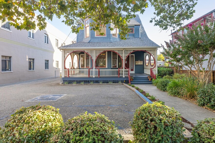 Primary Photo Of 705 Mission Ave, San Rafael Loft Creative Space For Sale