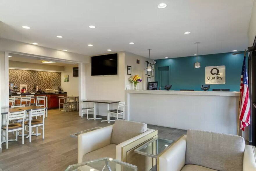 More Photos Of 820 Shoney's Dr, Ashburn Hotel For Sale