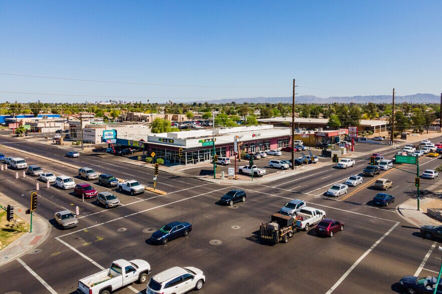 More Photos Of 5045 W Indian School Rd, Phoenix Freestanding For Lease