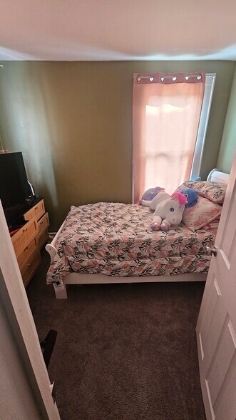 More Photos Of 79 Wessington Ave, Garfield Apartments For Sale