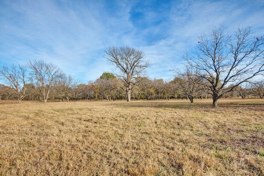 More Photos Of 4748 N 4318, Pryor Flex For Sale