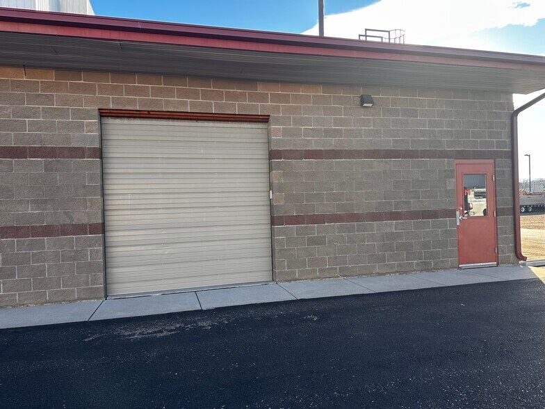 Primary Photo Of 1225 Blue Spruce Dr, Fort Collins Warehouse For Lease