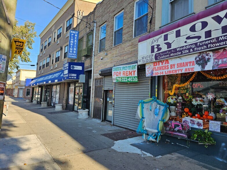 More Photos Of 13016 Liberty Ave, South Richmond Hill Flex For Lease