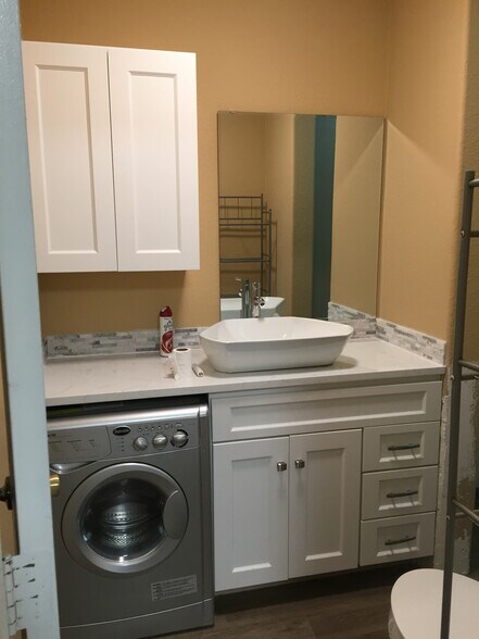 More Photos Of 4841 N Highway 35 N, Rockport Apartments For Sale