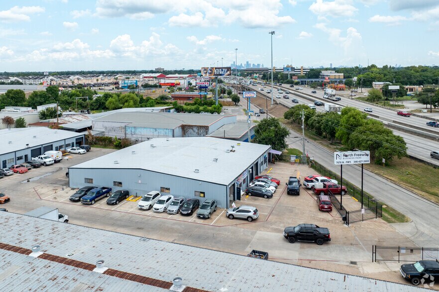 More Photos Of 7676 N I-45, Houston Unknown For Lease