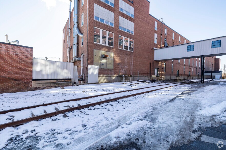 More Photos Of 25-29 Front St, Nashua Industrial For Sale