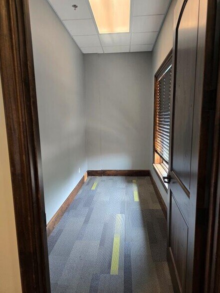 More Photos Of 3310 N Capital Of Texas Hwy, Austin Storefront Retail Office For Lease