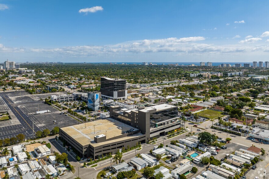 More Photos Of 601 N Federal Hwy, Hallandale Beach Office For Lease