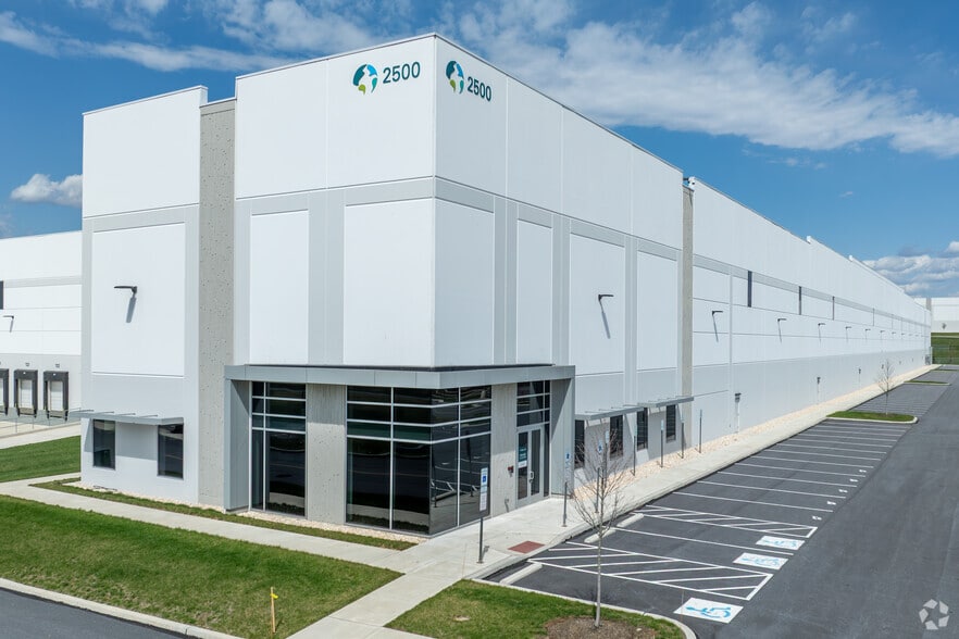 More Photos Of 2500 Liberty Dr, Northampton Warehouse For Lease