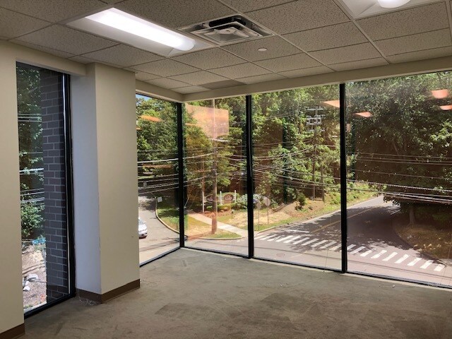 More Photos Of 30 Buxton Farm Rd, Stamford Medical For Lease