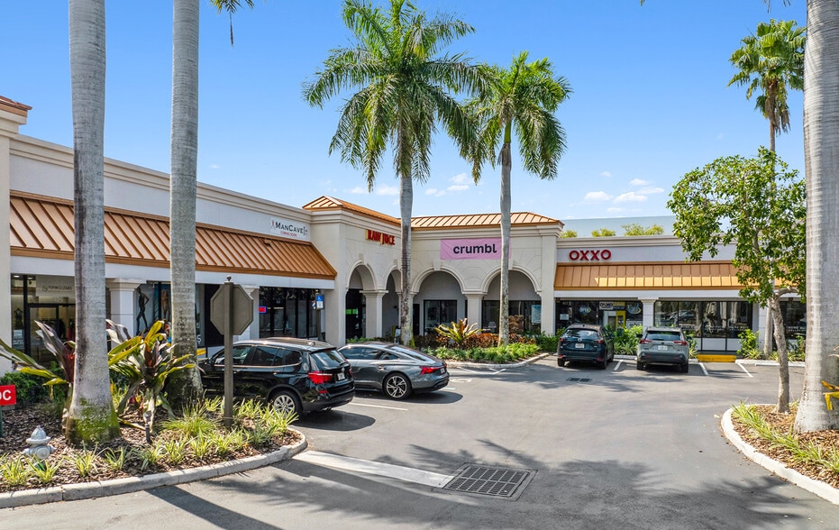 More Photos Of 2200-2222 Glades Rd, Boca Raton Unknown For Lease