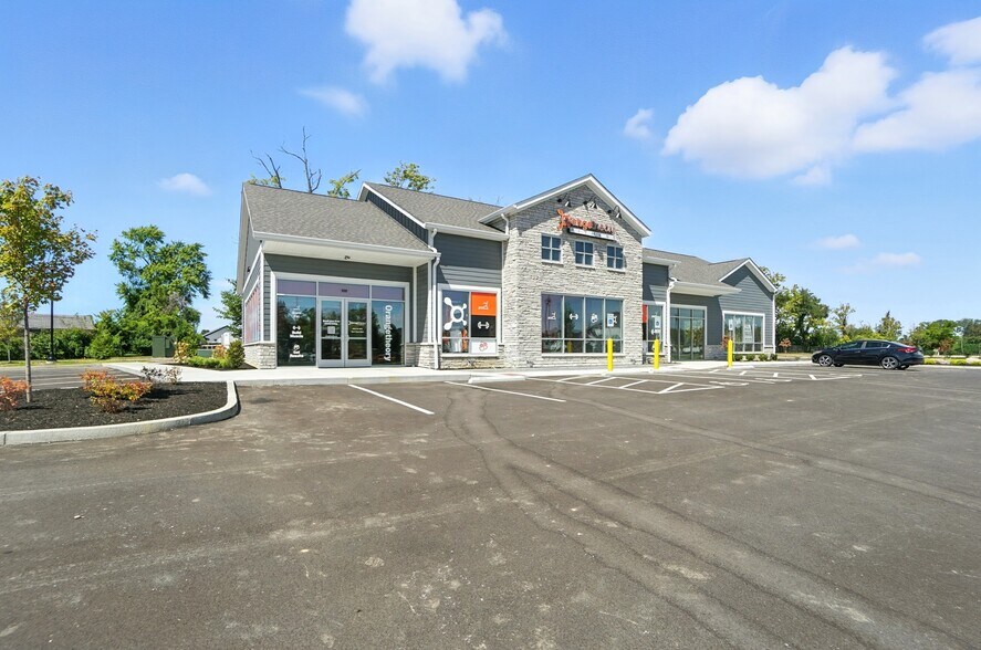 More Photos Of 1330 N Bend Rd, Hebron Storefront For Lease