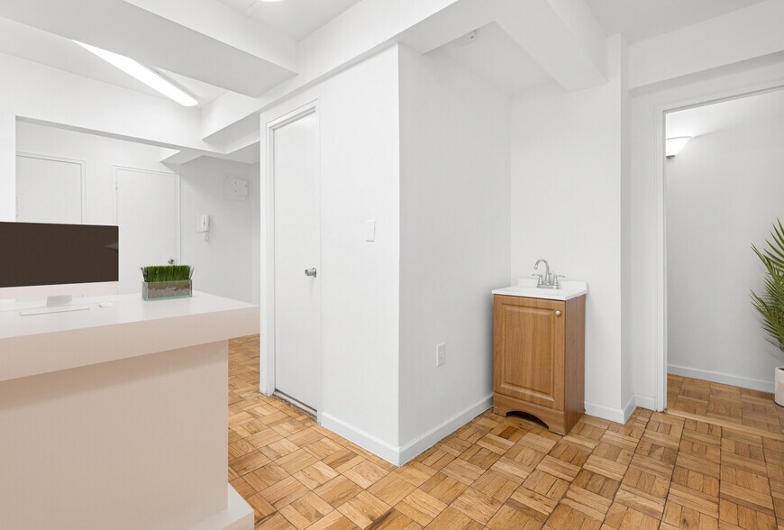 More Photos Of 120 E 36th St, New York Apartments For Sale