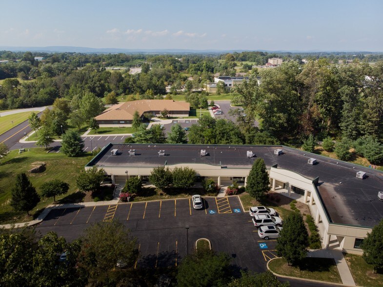 More Photos Of 1400 Proline Pl, Gettysburg Office For Sale