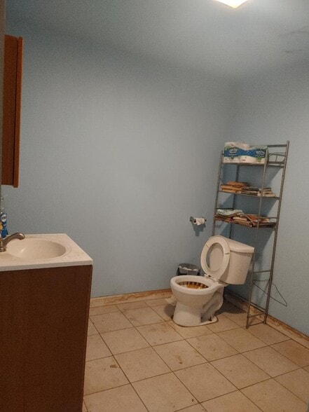 More Photos Of 341 Main st, Grimes Manufacturing For Sale