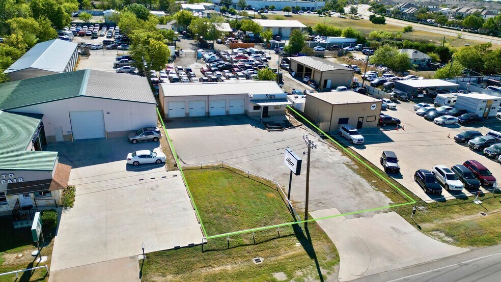 More Photos Of 16299 Fm 1325, Austin Auto Repair For Lease