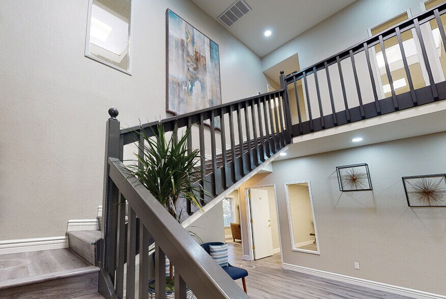 More Photos Of 515 13th St, Modesto Office For Lease