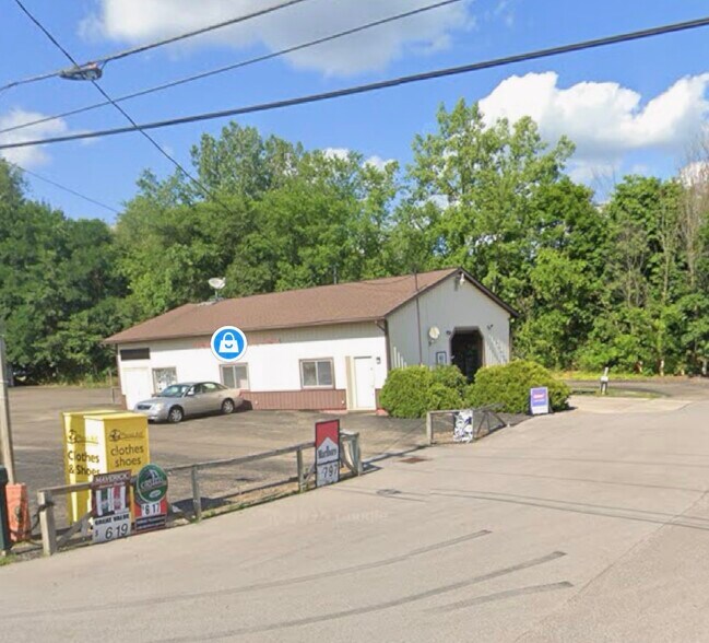 Primary Photo Of , Mogadore General Retail For Sale