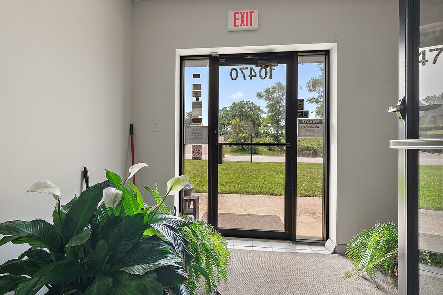 More Photos Of 10470 164th Pl, Orland Park Office Residential For Sale