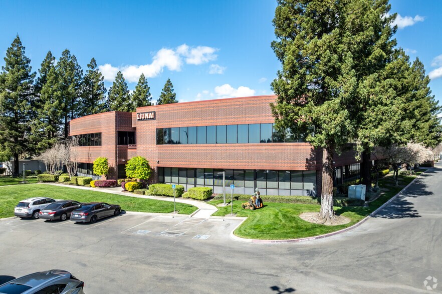 Primary Photo Of 3775 N Freeway Blvd, Sacramento Serviced Offices For Lease