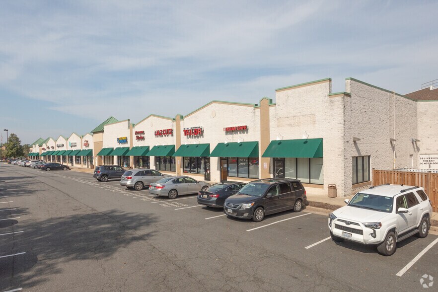 Primary Photo Of 4300 Chantilly Shopping Center Dr, Chantilly Freestanding For Lease