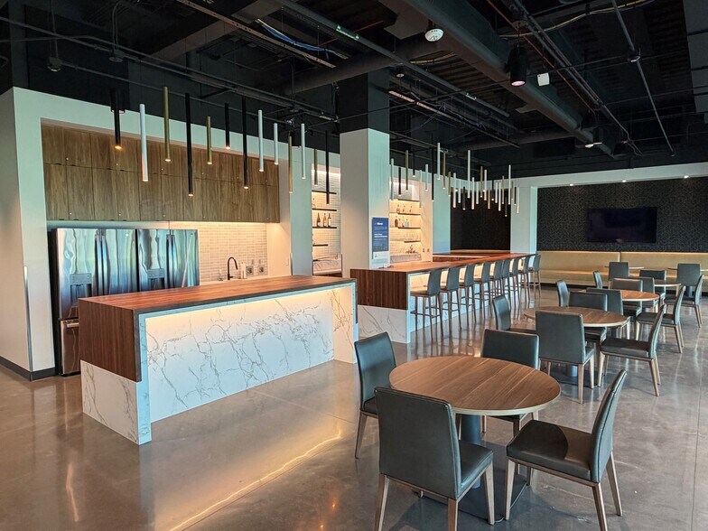 More Photos Of 14606 Branch St, Omaha Office For Lease
