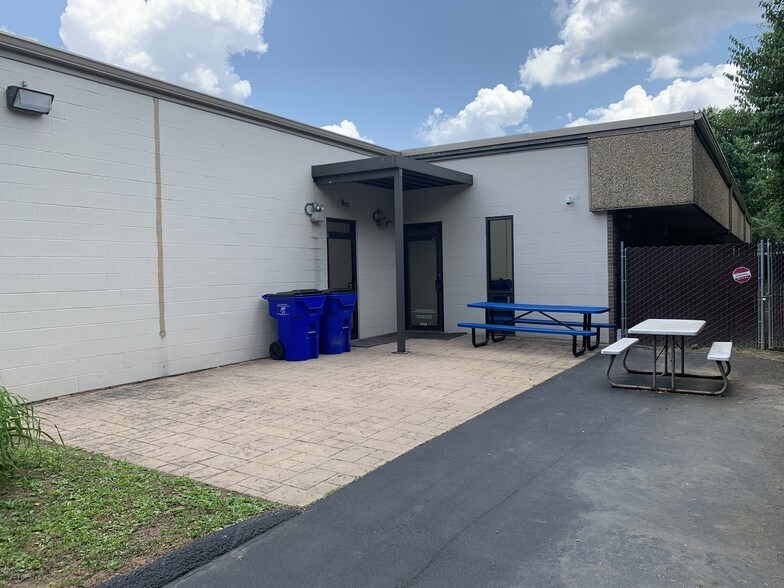 More Photos Of 2433 Regency Rd, Lexington Medical For Sale