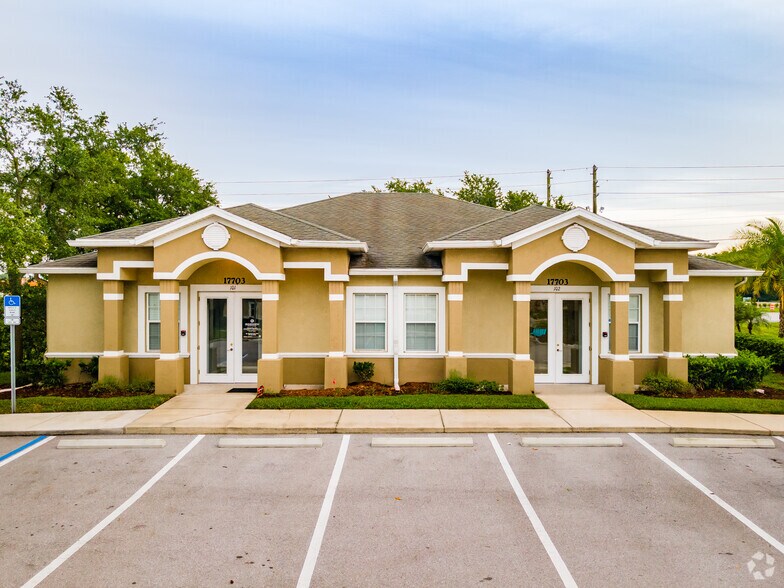 More Photos Of 17703 Hunting Bow Cir, Lutz Office For Lease