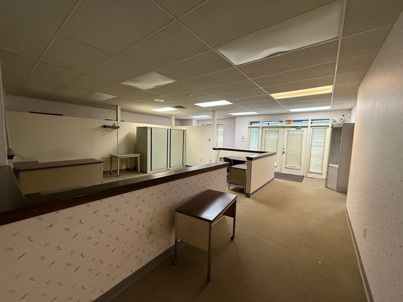 More Photos Of 735 Street Rd, Southampton Medical For Lease