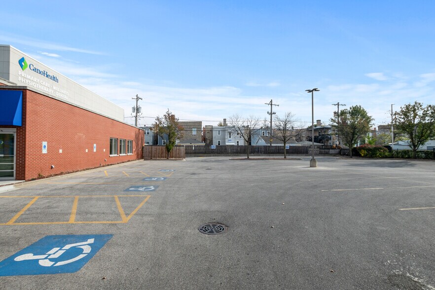 More Photos Of 4733 N Kedzie Ave, Chicago Storefront For Sale