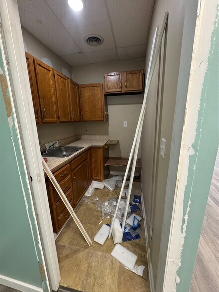 More Photos Of 3030 Kettering Blvd, Moraine General Retail For Sale