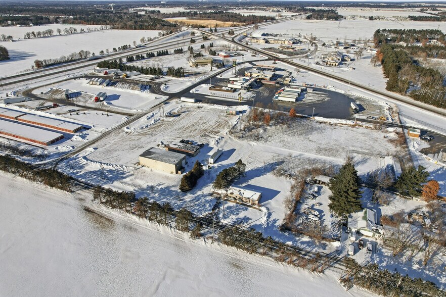 More Photos Of 5500 Prairie Dr, Plover Flex For Sale