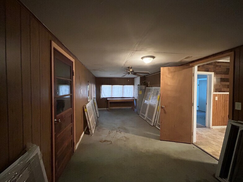 More Photos Of 681 Ash Flat Dr, Ash Flat Restaurant For Sale