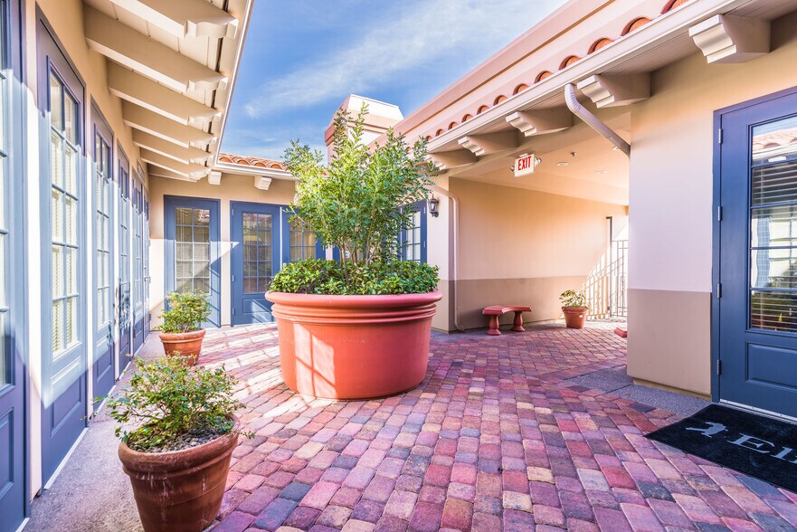 More Photos Of 3251 E Warm Springs Rd, Las Vegas Office For Sale