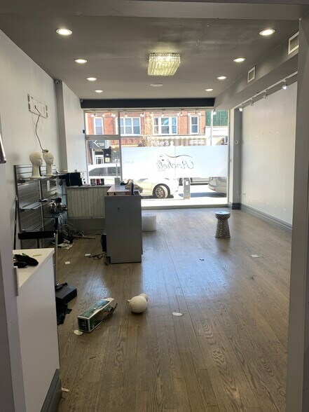 More Photos Of 4410 16th Ave, Brooklyn Storefront Retail Residential For Lease