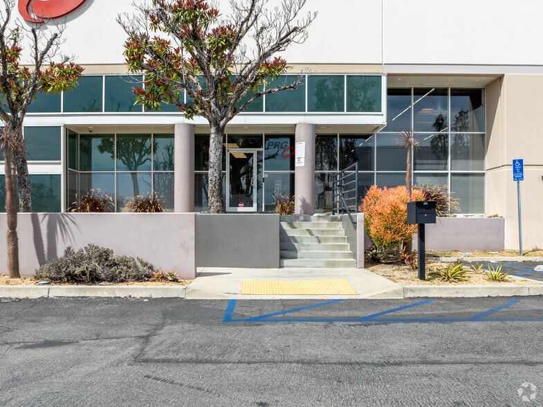 More Photos Of 1245 Aviation Pl, San Fernando Warehouse For Lease