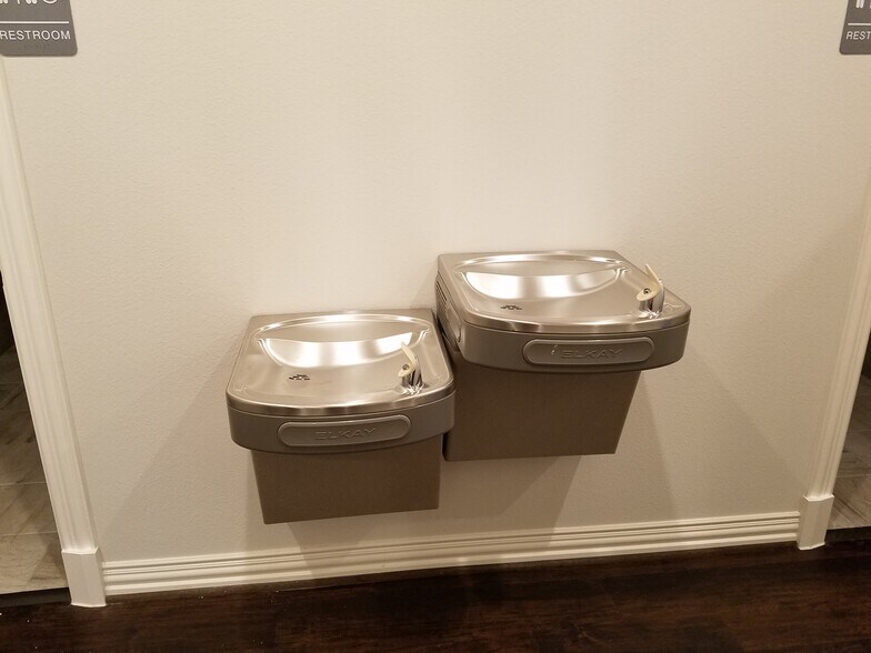 More Photos Of 8668 John Hickman Pky, Frisco Medical For Lease