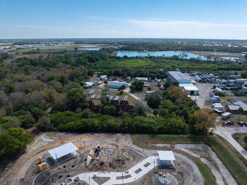 More Photos Of 3530 Laurel Rd E, North Venice Specialty For Sale